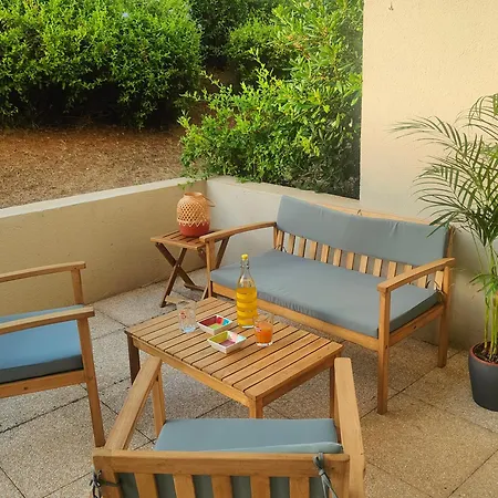 Apartment La Terrasse Zen De Mika - Entre Et *